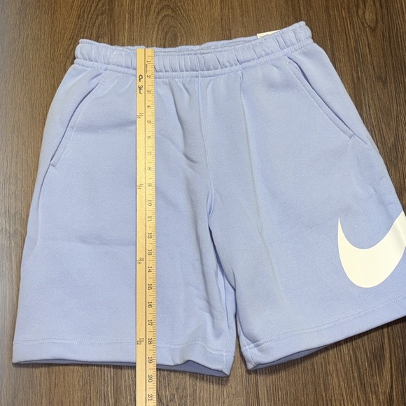 🔥🔥🔥Nike Blue Athletic Shorts with White Swoosh Size: Medium🔥🔥🔥 - Picture 7 of 8